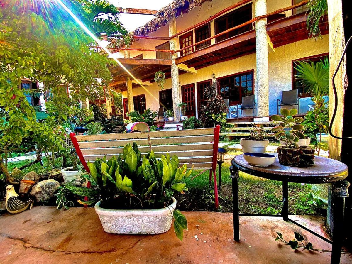 Don Panchon Y Maruxa Hotel Isla Holbox Buitenkant foto